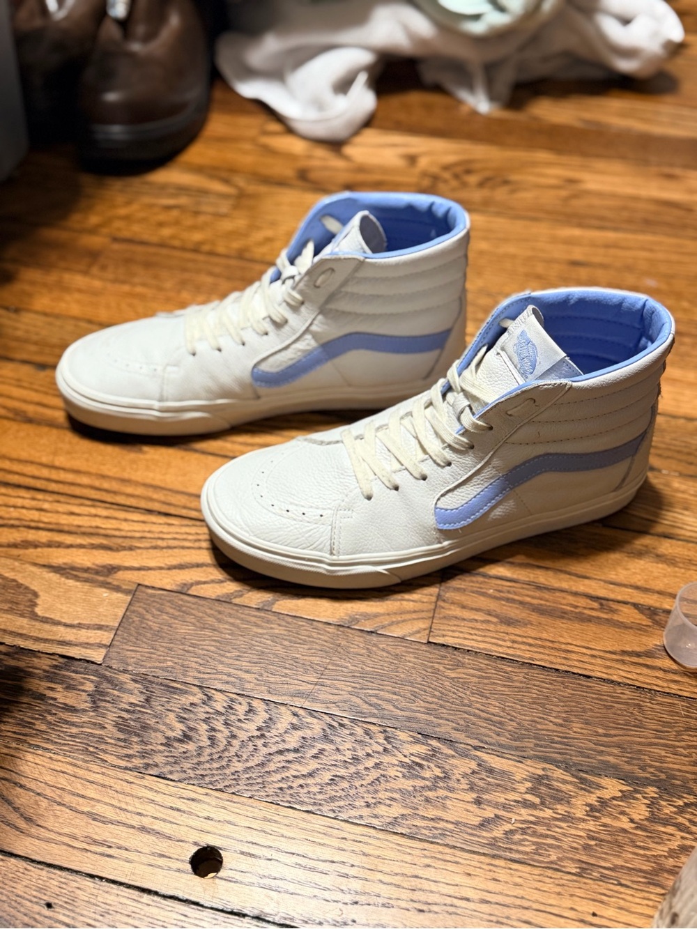 Vans Sk8-Hi White Leather Blue Stripe High Top Sneakers Men’s 10.5 Women’s 12